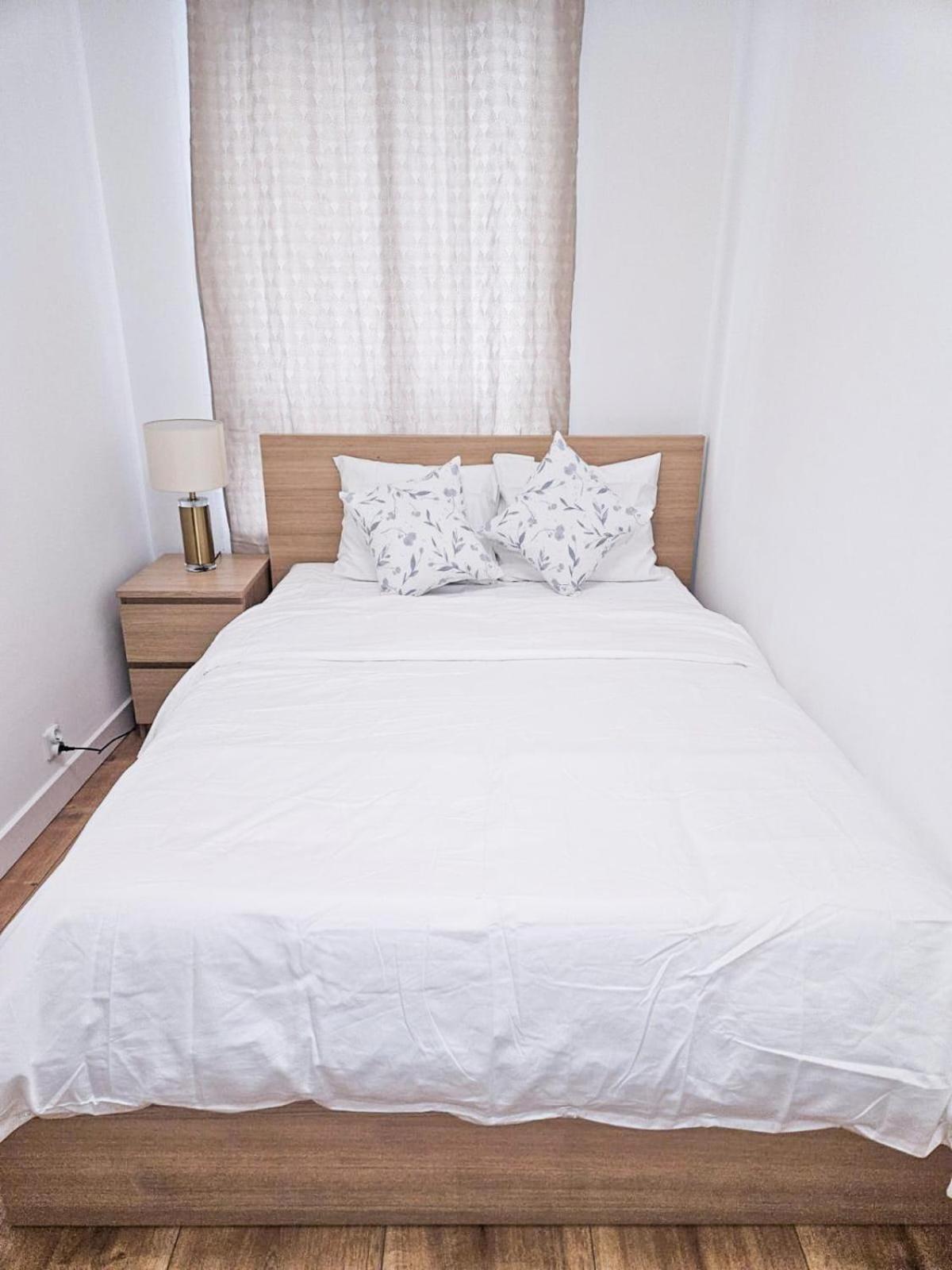 Elegant Two-Room Apartment, Sleeps 4, Near Turon Arena, With Balcony קרקוב מראה חיצוני תמונה