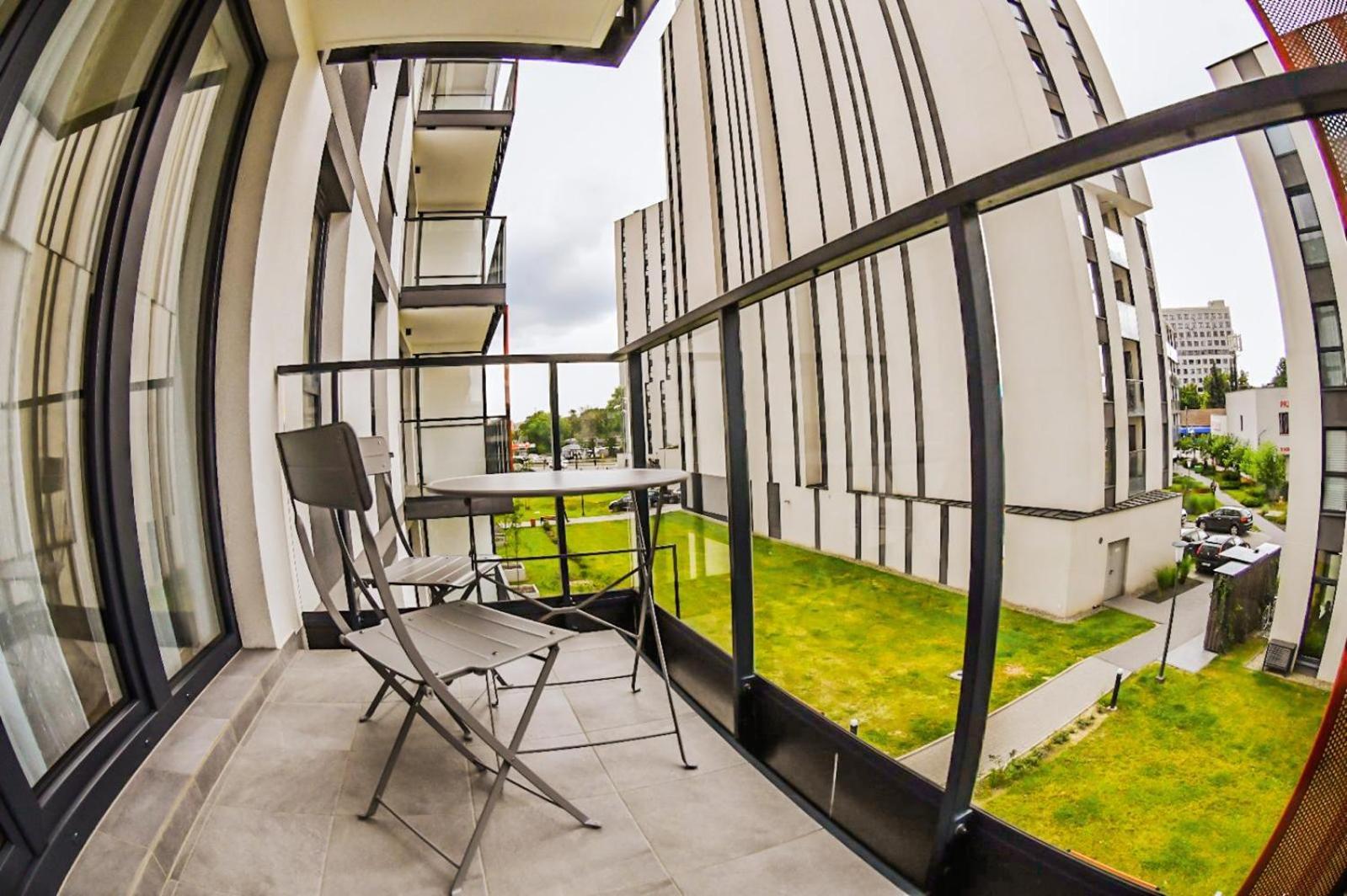 Elegant Two-Room Apartment, Sleeps 4, Near Turon Arena, With Balcony קרקוב מראה חיצוני תמונה